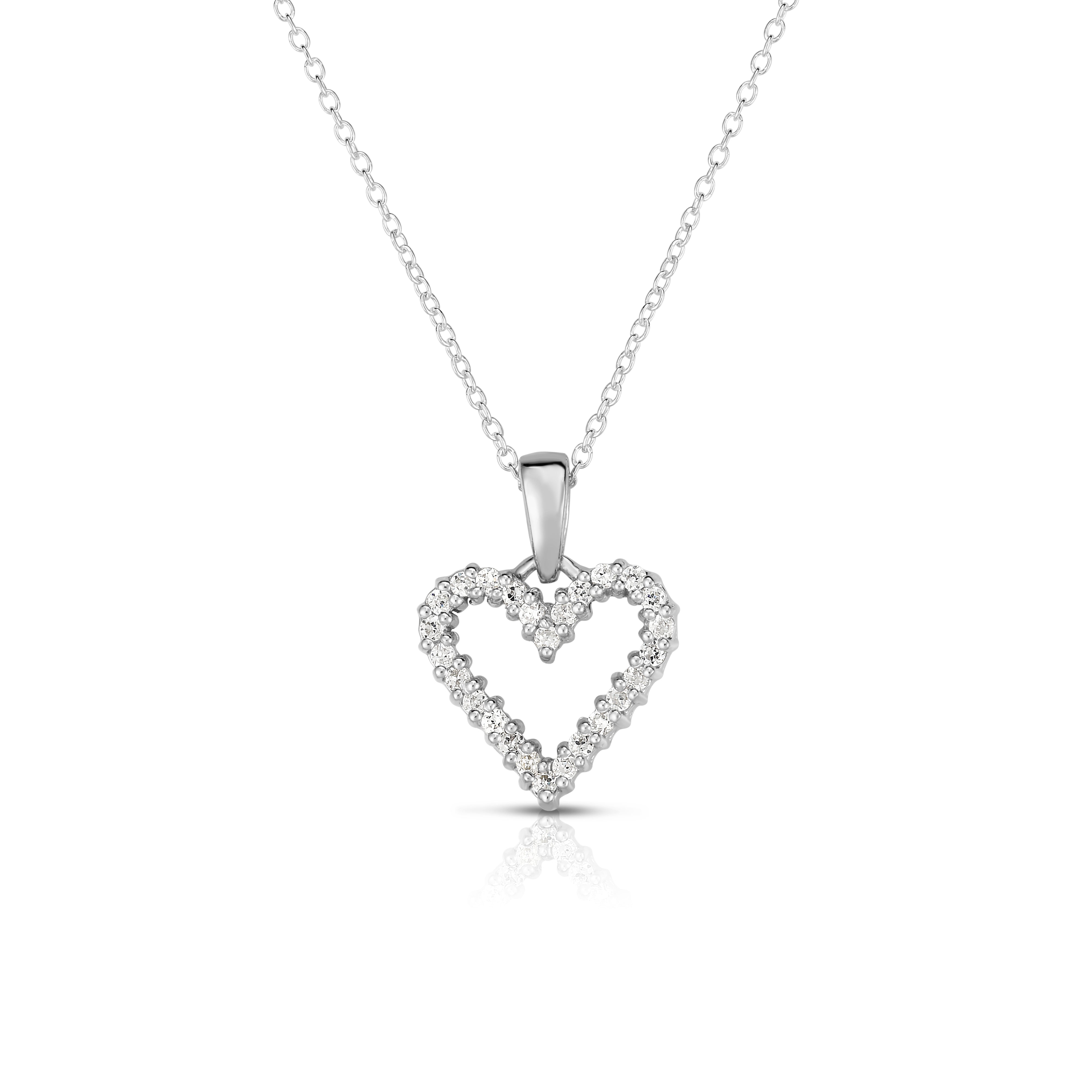 0.25Ct Diamond Heart Pendant, 18" Gold Chain in 14K Gold